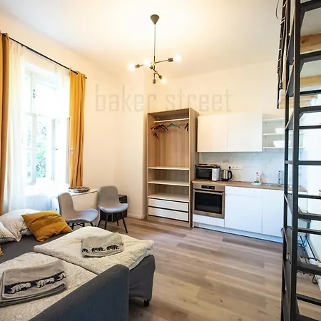Storey Close To Metro Palmovka Appartement Prague